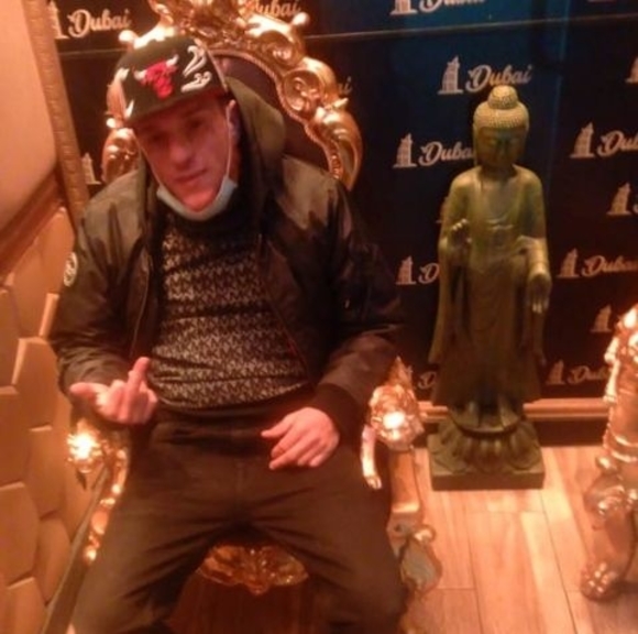 Meet your Posher, Alexander - Picture 1 of 1